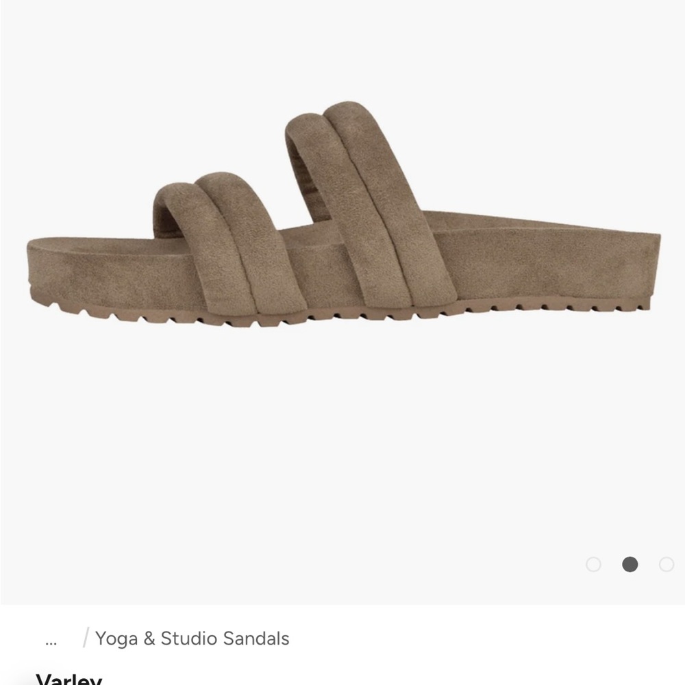 Giles Quilted Slides 2.0
